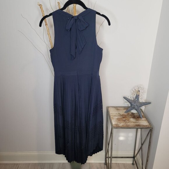 Banana Republic Dress Womens 00P Pleated Laser Cut Sleeveless - Picture 2 of 8